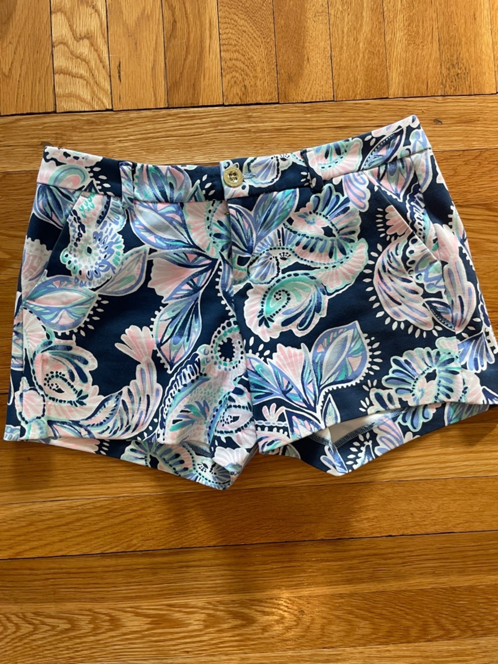 LILLY PULITZER CALLAHAN SHORTS SIZE 2